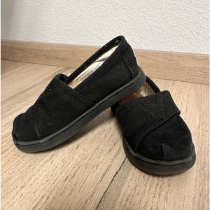 TOMS Toddler Girls’ Shoes
